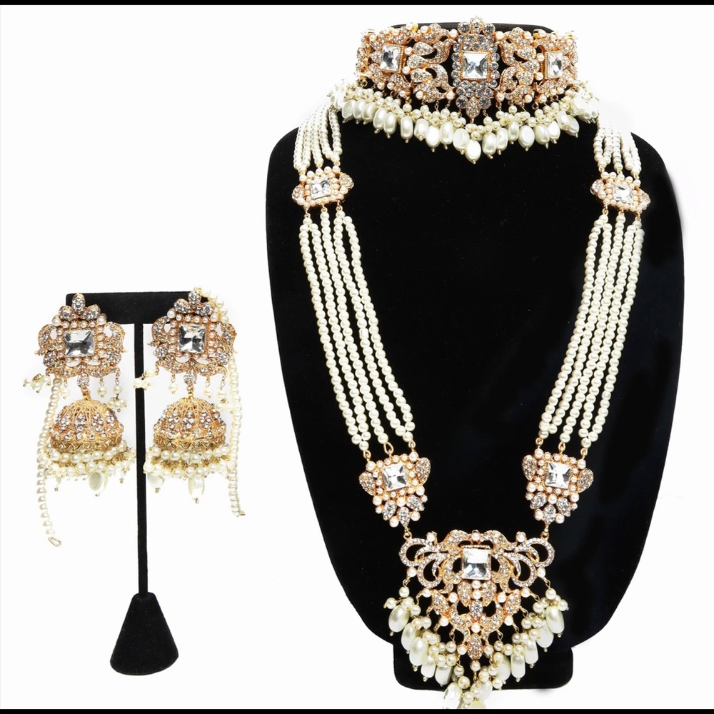 Indian bridal jewelry set